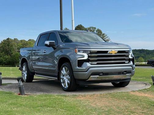 Sterling Gray Metallic 2025 Chevrolet Silverado 1500 High Country