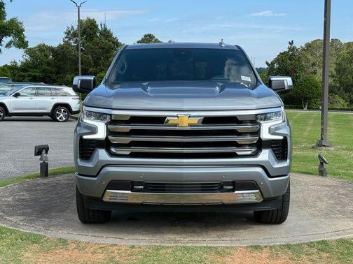 Sterling Gray Metallic 2025 Chevrolet Silverado 1500 High Country