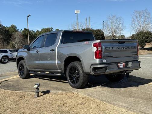 2025 Chevrolet Silverado 1500 Custom