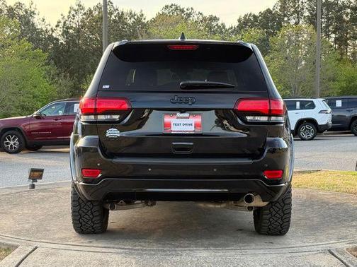 2021 Jeep Grand Cherokee Laredo