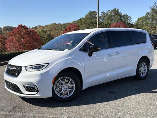 2026 Chrysler Pacifica L