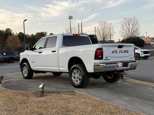 2025 RAM 3500 Big Horn Crew Cab 4x4 6'4' Box