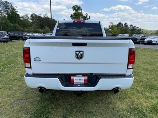 2017 RAM 1500 Express