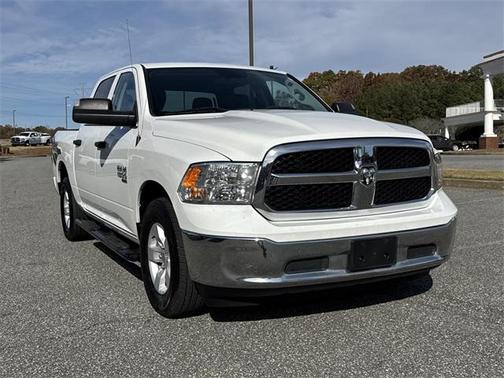 2022 RAM 1500 Classic SLT