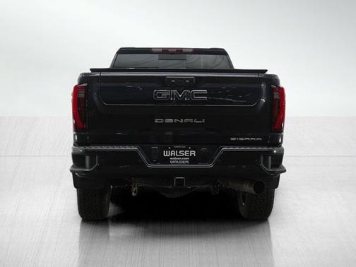 2024 GMC Sierra 2500 Denali
