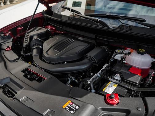 2025 GMC Acadia AWD AT4