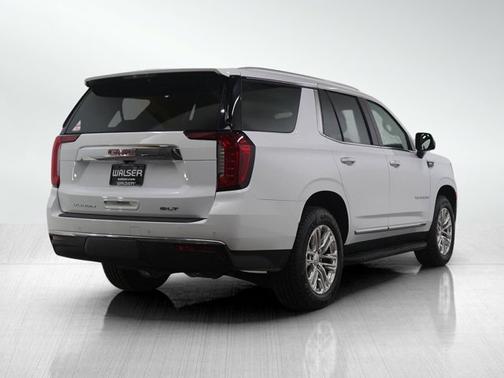 White 2023 GMC Yukon SLT