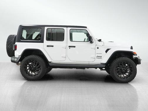 Bright White Clearcoat 2020 Jeep Wrangler Sahara