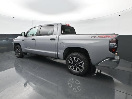 Cement 2018 Toyota Tundra SR5