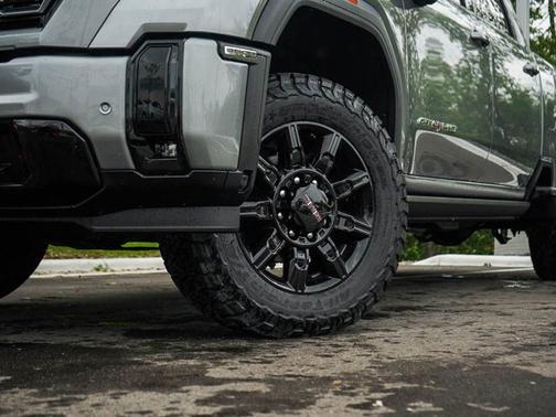 2025 GMC Sierra 3500 AT4