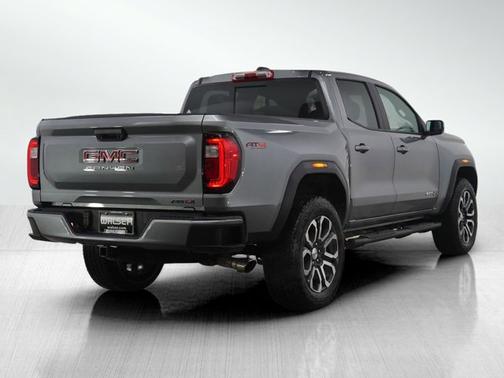 2023 GMC Canyon 4WD AT4