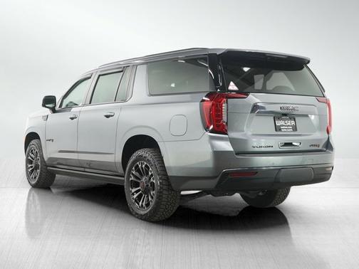2021 GMC Yukon XL AT4