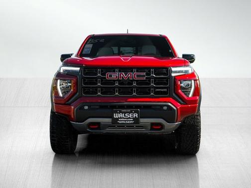 2025 GMC Canyon 4WD AT4