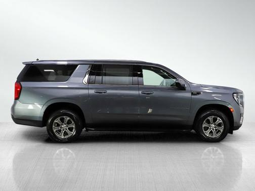 2022 GMC Yukon XL SLE