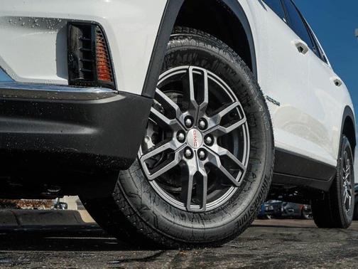 2026 GMC Acadia AWD Elevation