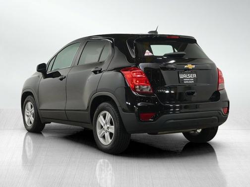 Mosaic Black Metallic 2020 Chevrolet Trax LS