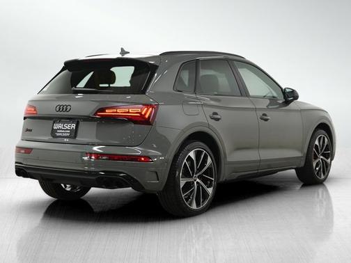 Quantum Gray 2022 Audi SQ5 Prestige