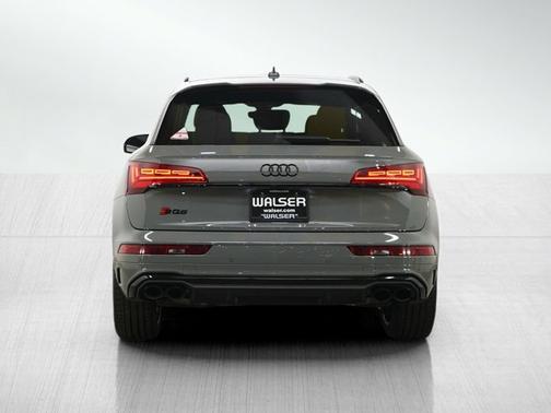 Quantum Gray 2022 Audi SQ5 Prestige
