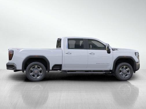 2026 GMC Sierra 3500 SLT