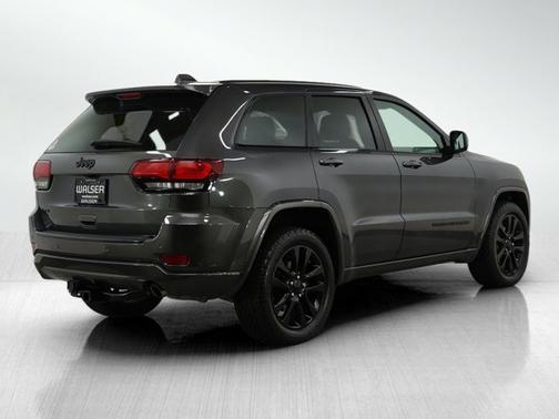 2017 Jeep Grand Cherokee Altitude