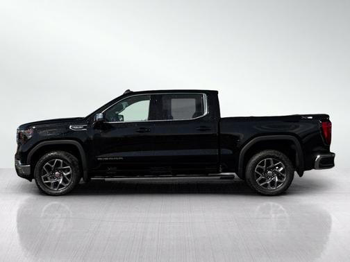 Onyx Black 2026 GMC Sierra 1500 SLE
