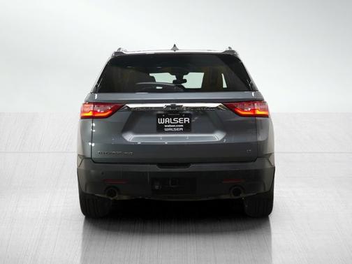 Satin Steel Metallic 2018 Chevrolet Traverse LT Leather