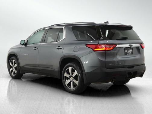Satin Steel Metallic 2018 Chevrolet Traverse LT Leather