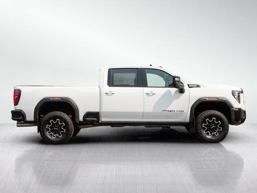 Summit White 2024 GMC Sierra 2500 AT4X