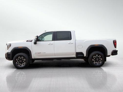 Summit White 2024 GMC Sierra 2500 AT4X