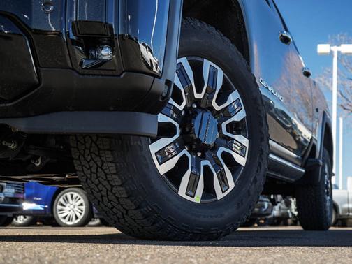 2025 GMC Sierra 3500 Denali