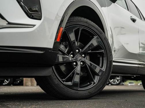 Iridescent White Tricoat 2026 Buick Envision Sport Touring
