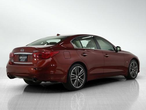 2015 INFINITI Q50 Premium