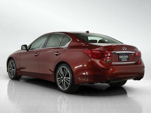 2015 INFINITI Q50 Premium