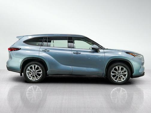 Moon Dust 2024 Toyota Highlander Hybrid Hybrid Limited