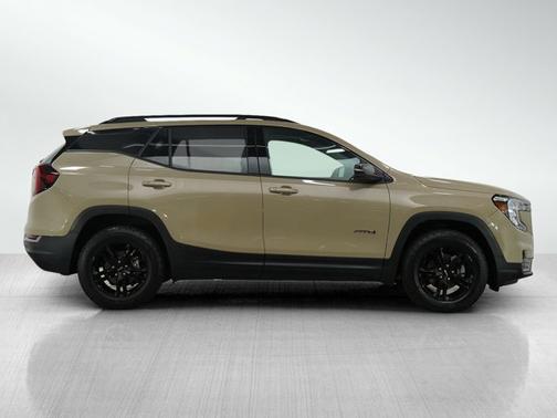 2022 GMC Terrain AT4