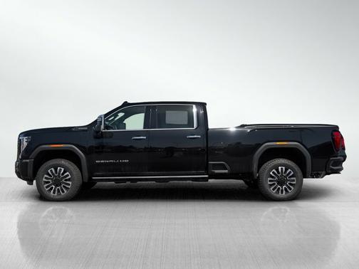 2025 GMC Sierra 3500 Denali