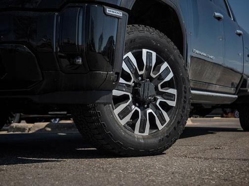 2025 GMC Sierra 3500 Denali