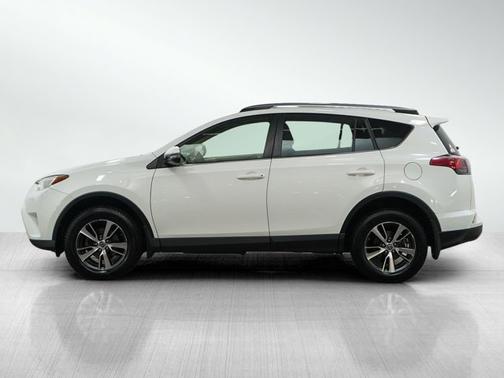 Super White 2017 Toyota RAV4 XLE