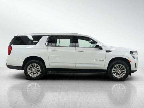 2024 GMC Yukon XL SLE