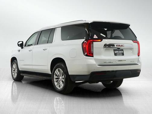 2024 GMC Yukon XL SLE