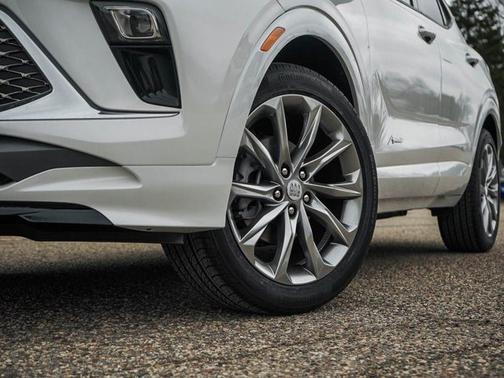 White Frost Tricoat 2026 Buick Encore GX Avenir