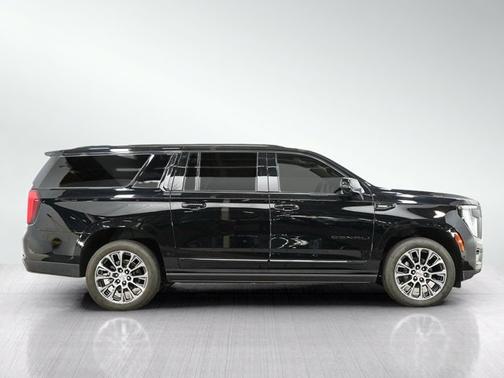 Onyx Black 2025 GMC Yukon XL Denali