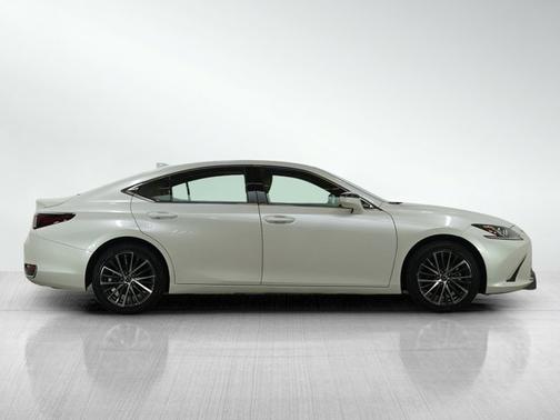 2024 Lexus ES 250 Base