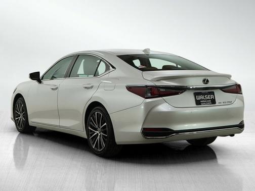 2024 Lexus ES 250 Base
