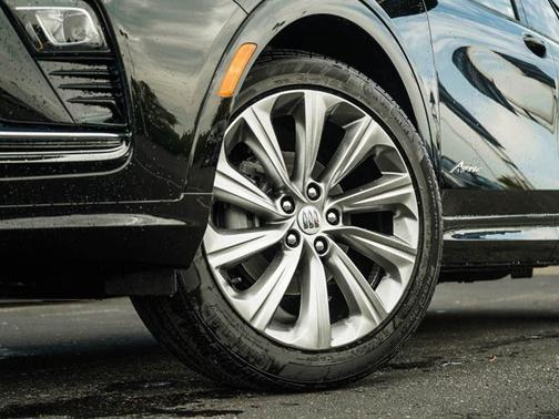 Ebony Twilight Metallic 2026 Buick Envista Avenir