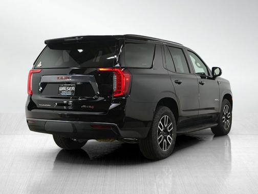 Onyx Black 2023 GMC Yukon AT4
