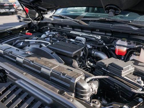 2025 GMC Sierra 3500 SLT