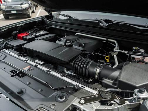 2025 GMC Canyon 4WD AT4