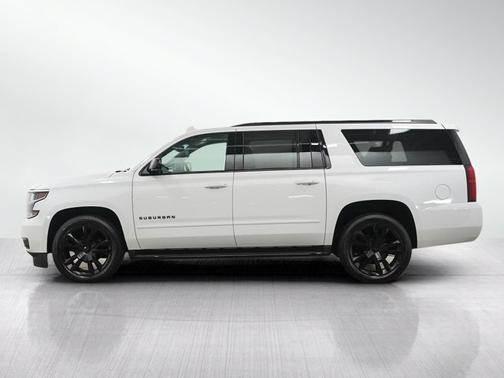 Summit White 2019 Chevrolet Suburban Premier