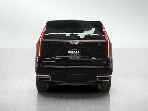 2022 Cadillac Escalade Luxury